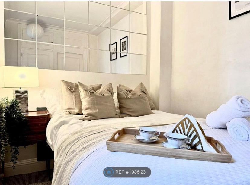 Executive Knightsbridge Apartment Londen Buitenkant foto